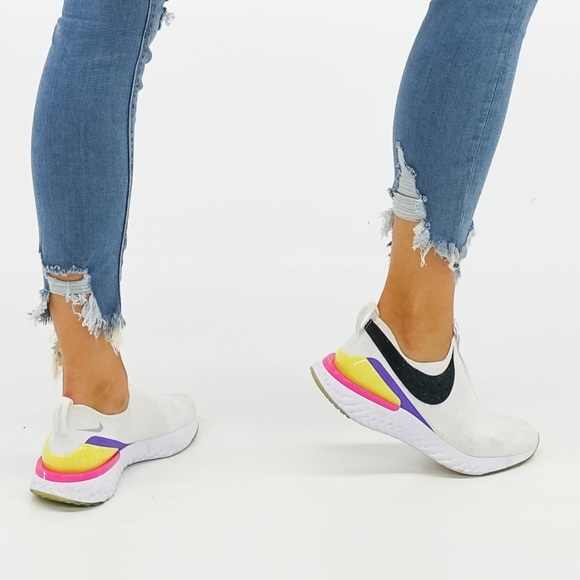 nike phantom react flyknit white